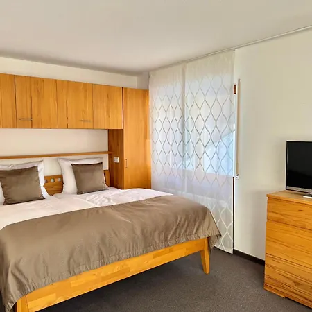 Waldrose * Titisee-Neustadt